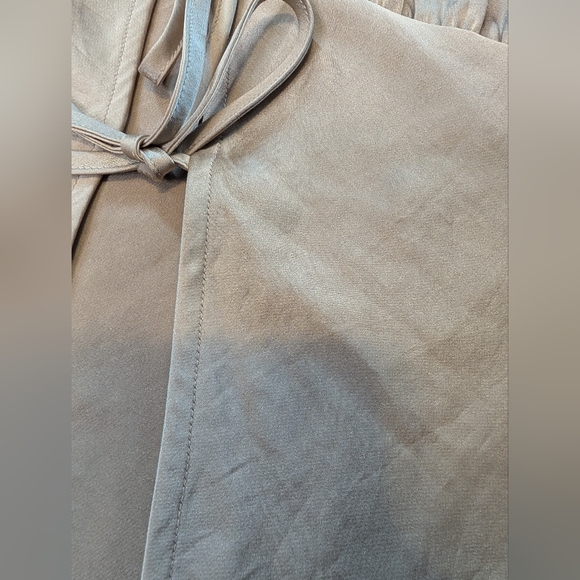 Aritzia Wilfred Tonka Satin Blouse Tie Front Size Small - Picture 7 of 8